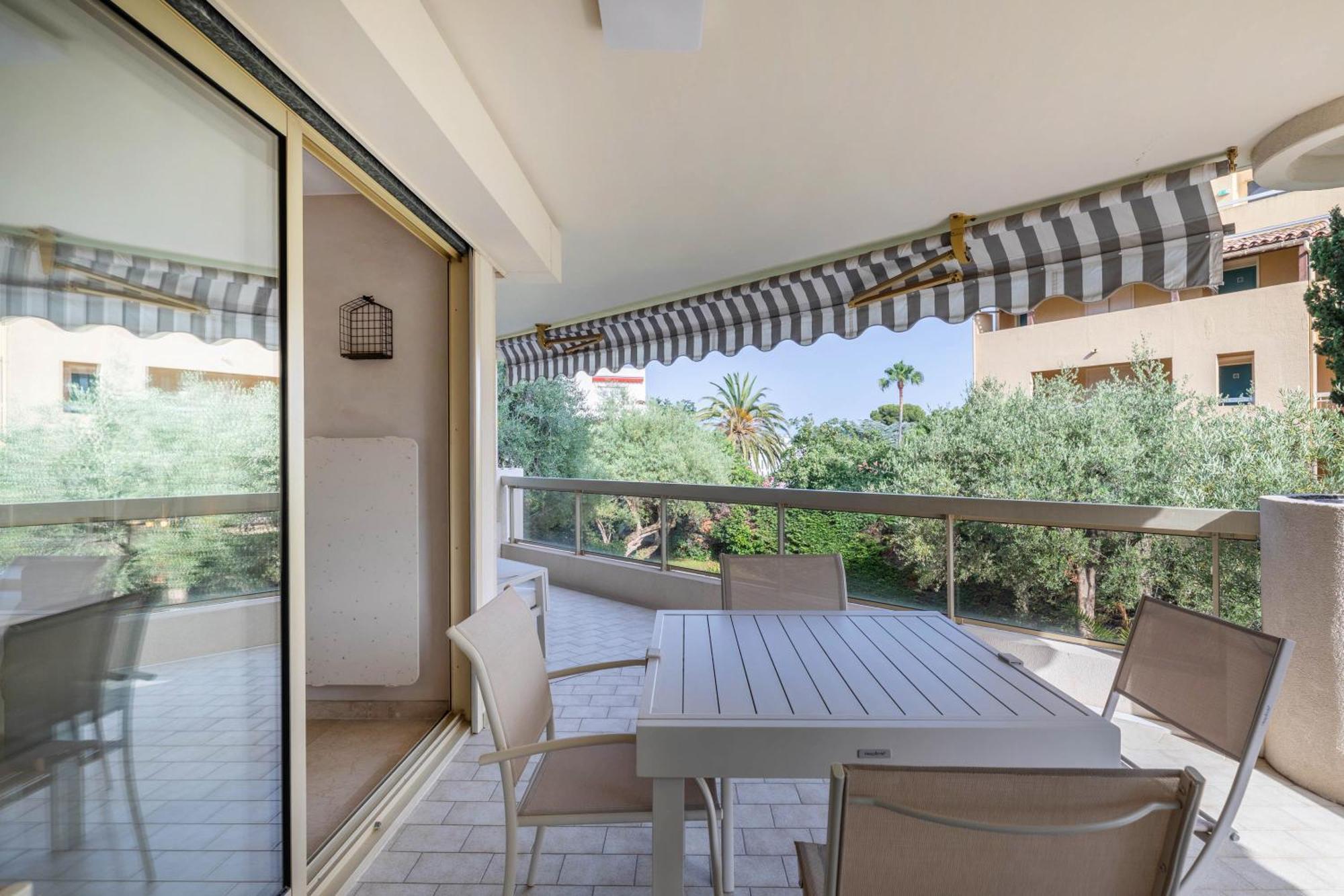 Apartamento Tanit Piscine, 6 Couchages, Parking Antibes Exterior foto